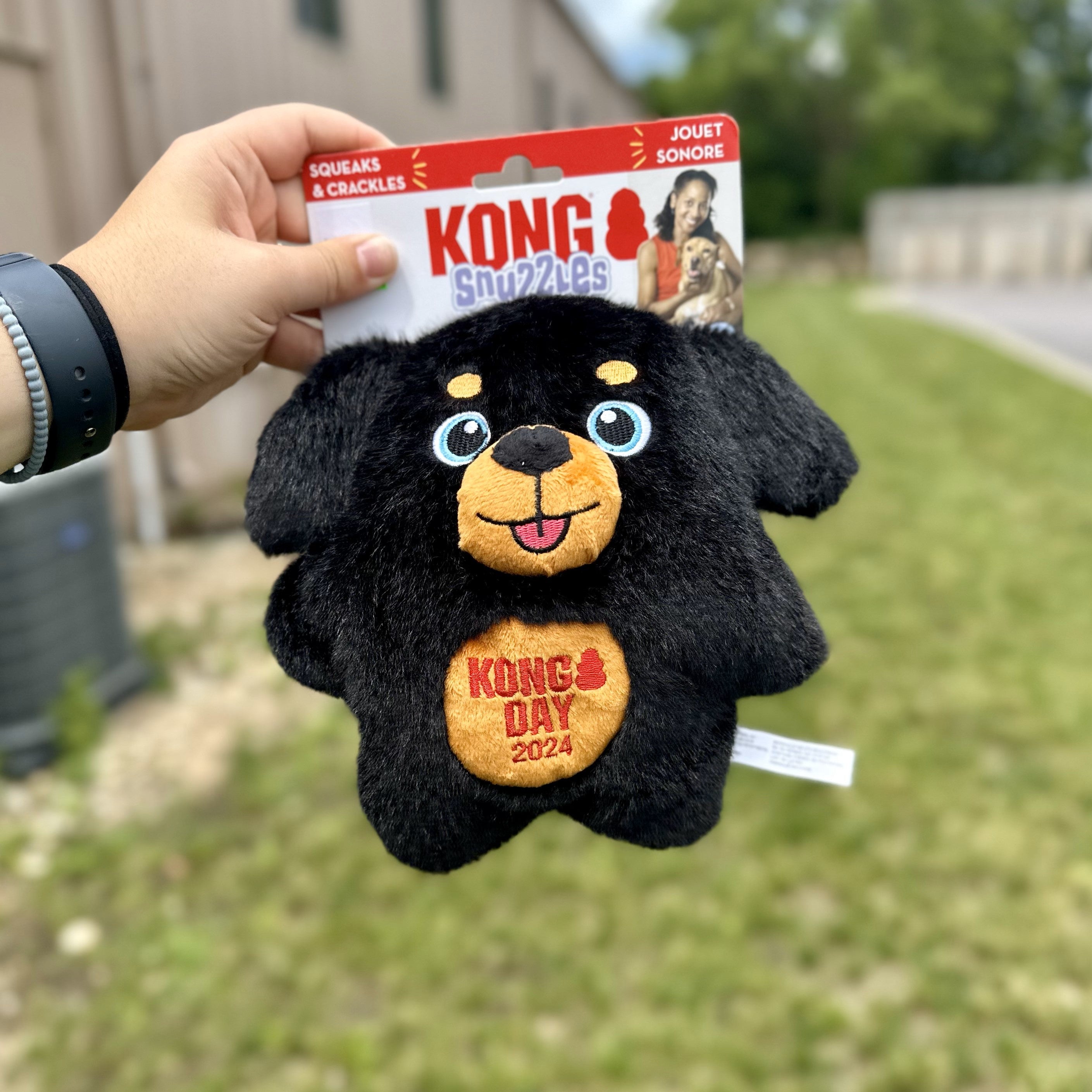 KONG DAY - Black Pup Snuzzle